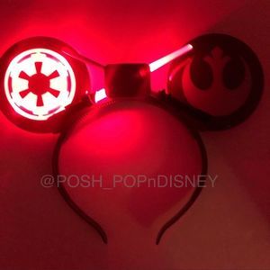 NEW 2021 STAR WARS Light up Disney parks ears